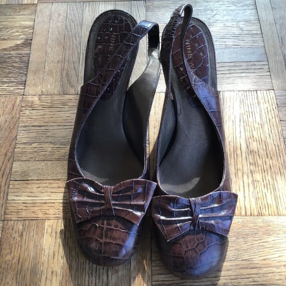 Brown Leather Crocodile Pump Heels Sling Back Bow Detail Nine West 8.5 M - Picture 1 of 6